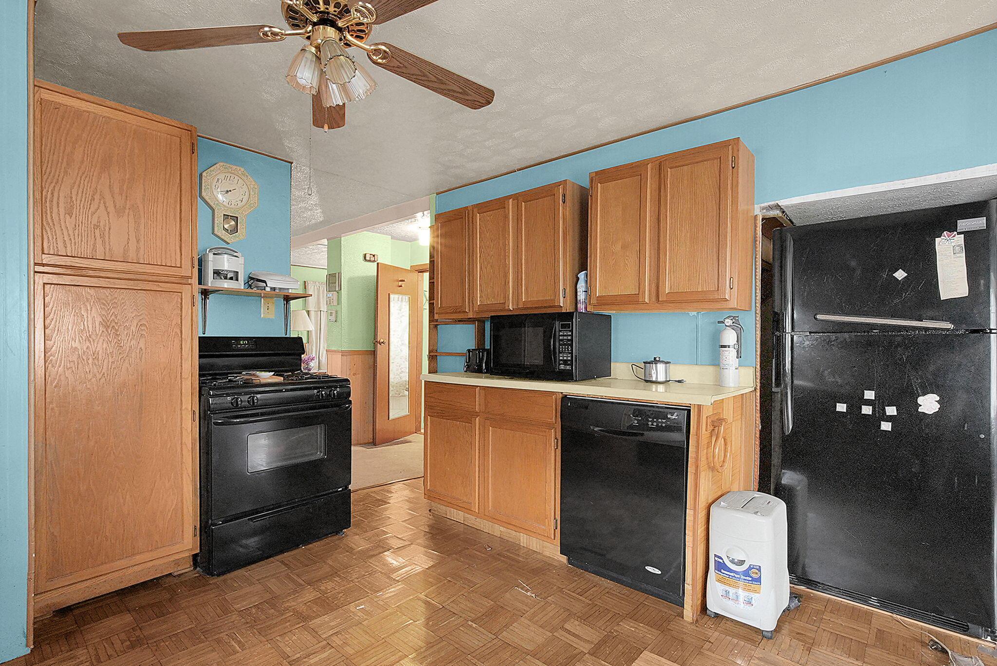 1258 Hart Road Columbus, OH 43223 - Photo 16 of 36 13-web-or-mls-1258-hart-rd