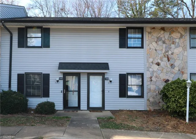$1,100 | 4007 South Bend Drive, Unit 104, Winston-Salem, NC 27107