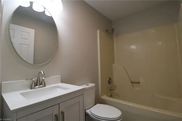 $1,100 | 4007 South Bend Drive, Unit 104, Winston-Salem, NC 27107