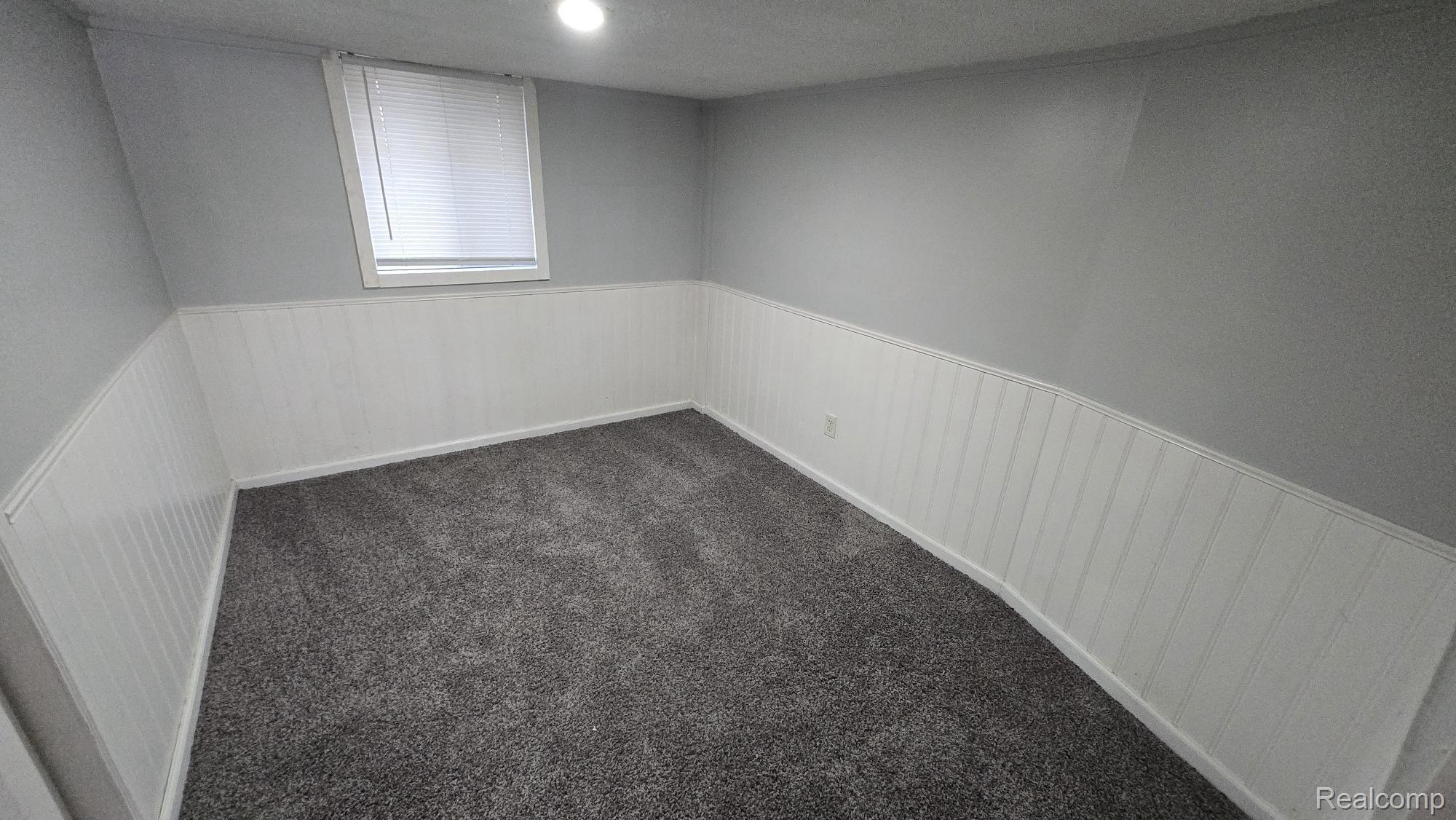 832 Farnsworth Road, Unit 3 White Lake, MI 48386 - Photo 5 of 8 5.jpg