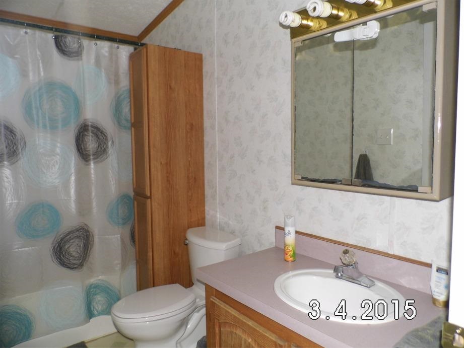 8884 West Division Line Road Delphi, IN 46923 - Photo 14 of 29 Gallery Image 14