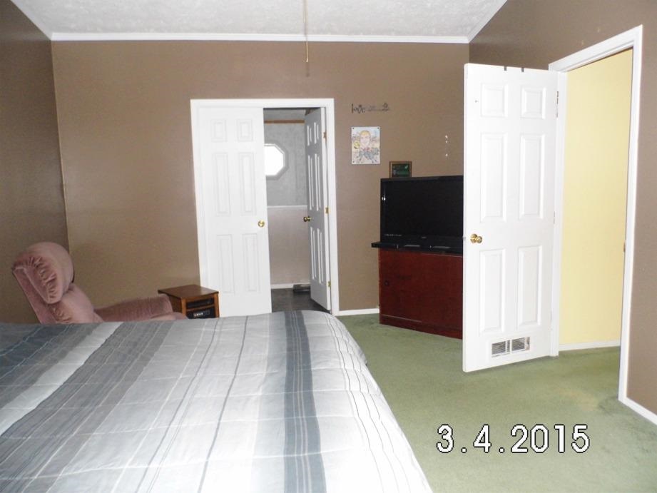8884 West Division Line Road Delphi, IN 46923 - Photo 21 of 29 Gallery Image 21