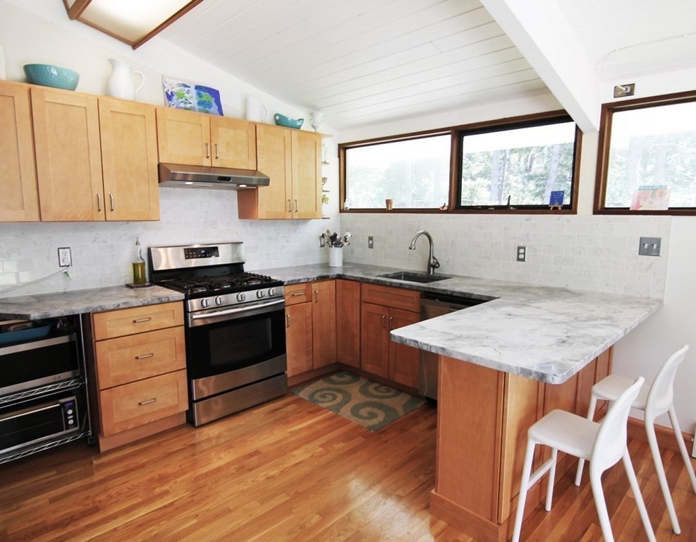 8 Boyce Farm Road Lincoln, MA 01773 - Photo 7 of 27