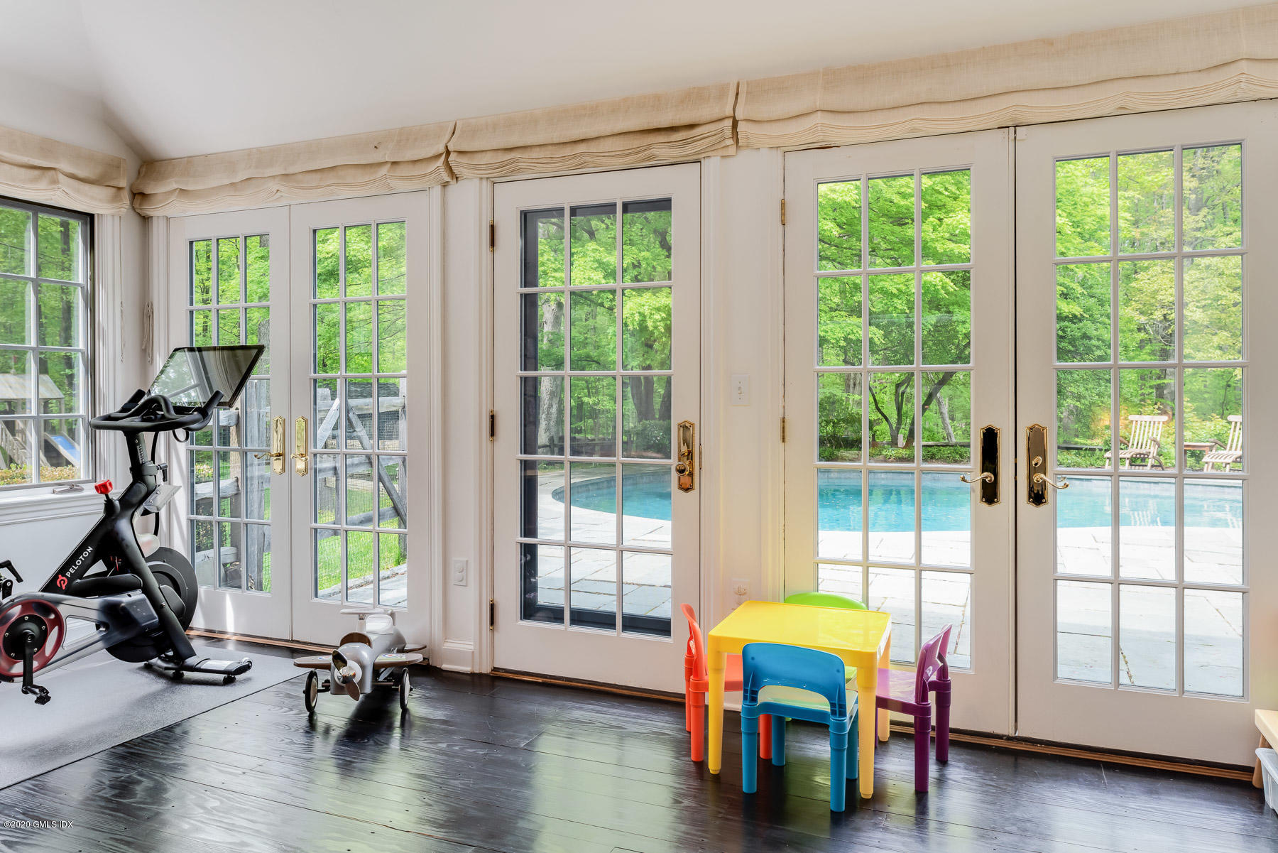 21 Cherry Valley Road Greenwich, CT 06831 - Photo 12 of 31 21 Cherry Valley Rd 31 - WEB