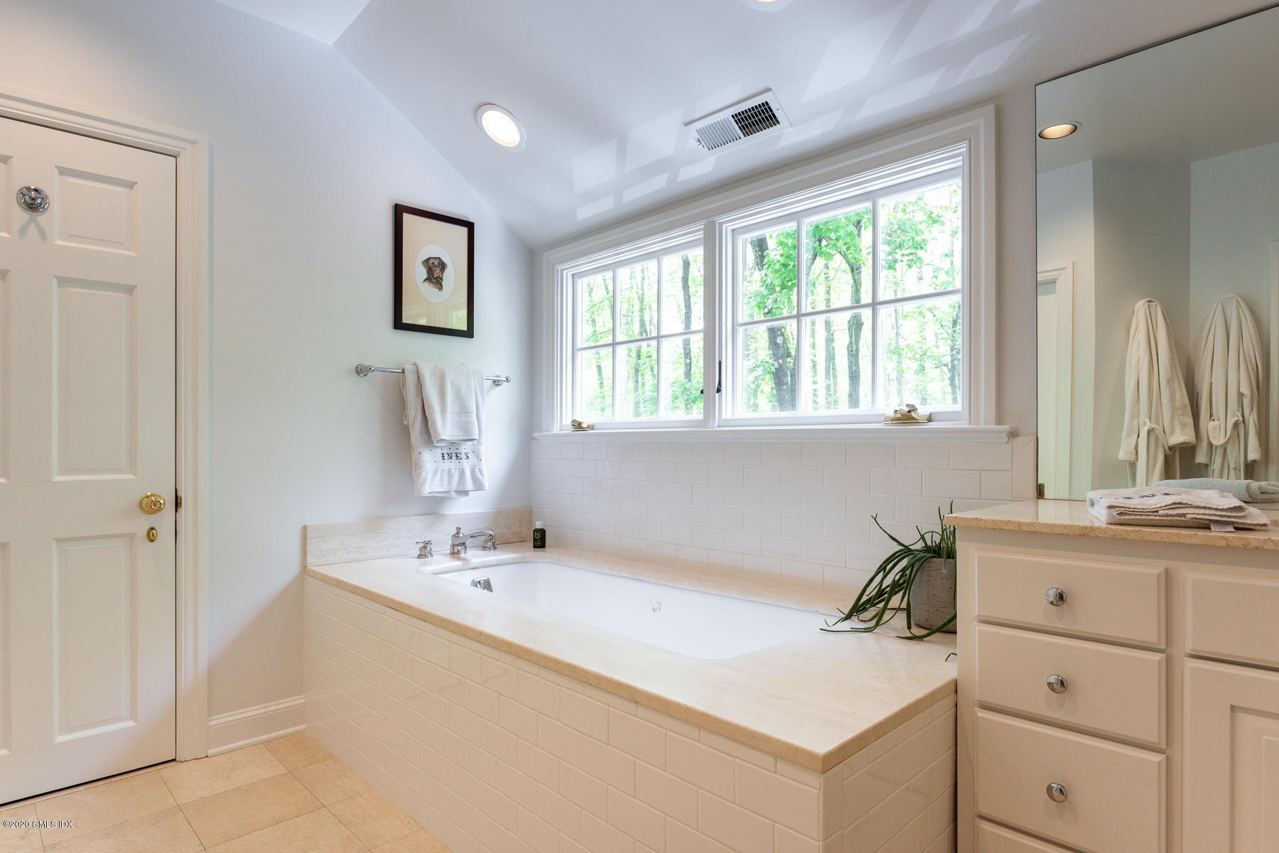 21 Cherry Valley Road Greenwich, CT 06831 - Photo 17 of 31 21 Cherry Valley Rd 36 - WEB
