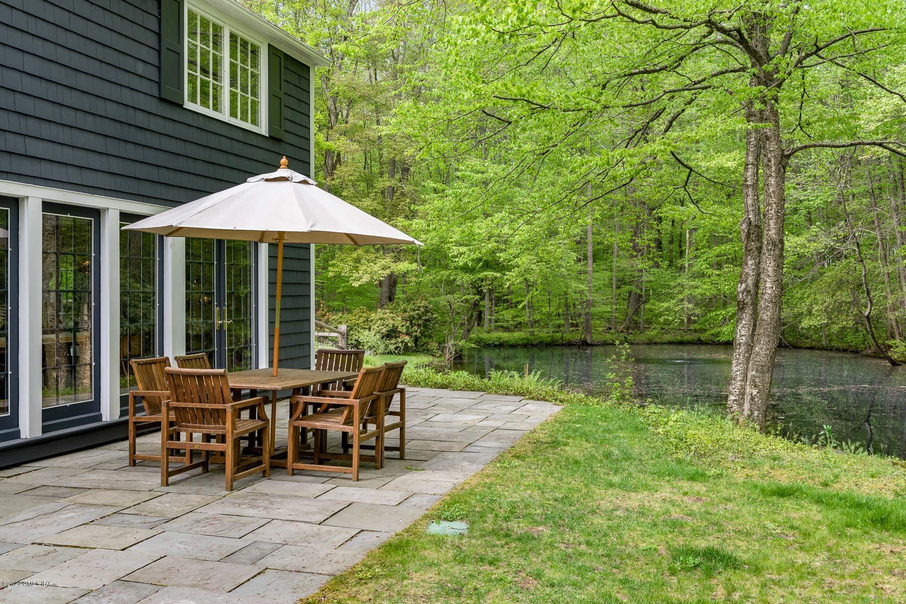 21 Cherry Valley Road Greenwich, CT 06831 - Photo 26 of 31 21 Cherry Valley Rd 08 - WEB