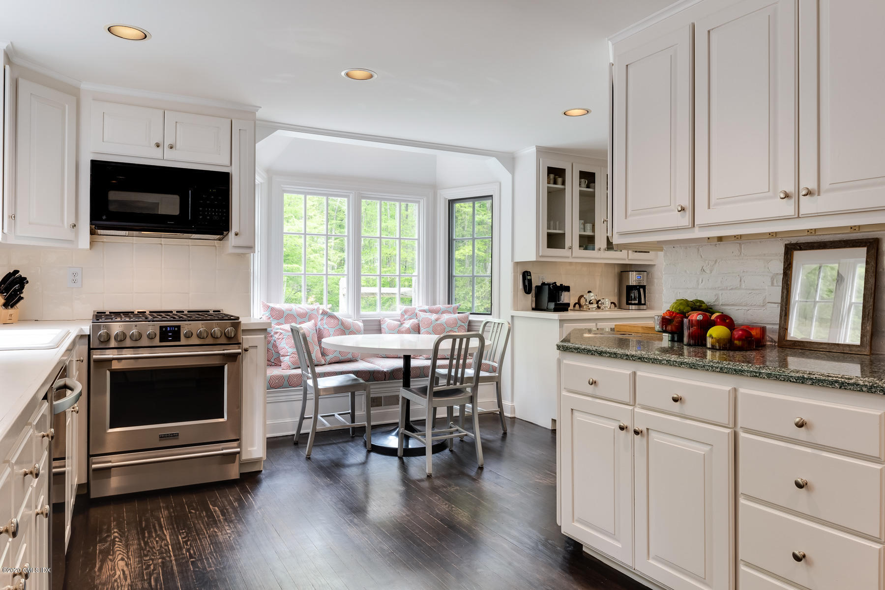 21 Cherry Valley Road Greenwich, CT 06831 - Photo 9 of 31 21 Cherry Valley Rd 28 - WEB