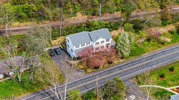$749,900 | 112 Peapack Road, Unit 2, Far Hills, NJ 07931