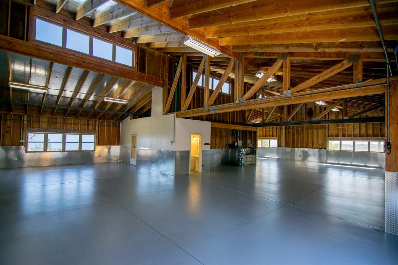 4605 Hana Highway Haiku, HI 96708 - Photo 19 of 30 a view of hall with an entryway and wooden floor