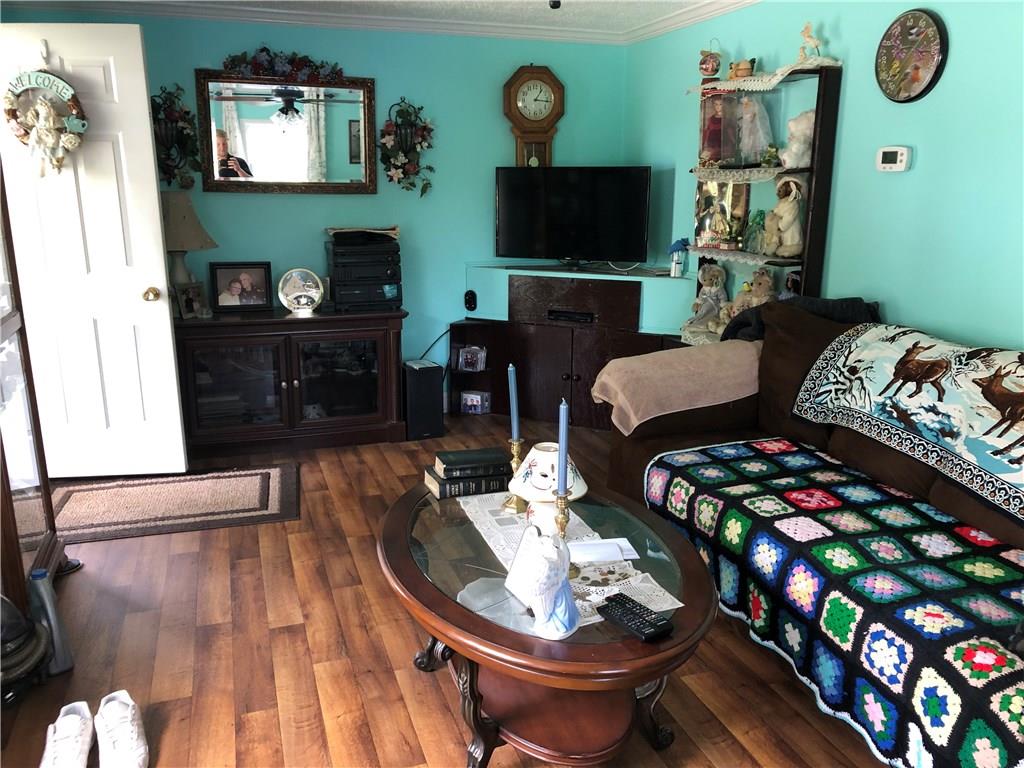 312 East End Road Connellsville, PA 15425 - Photo 2 of 24 Gallery Image 2