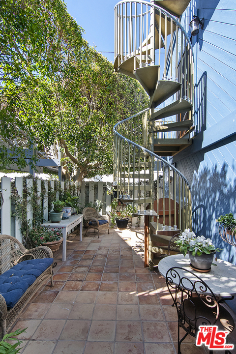 21 Westwind Street Marina del Rey, CA 90292 - Photo 22 of 52 a view of outdoor space patio and outdoor seating