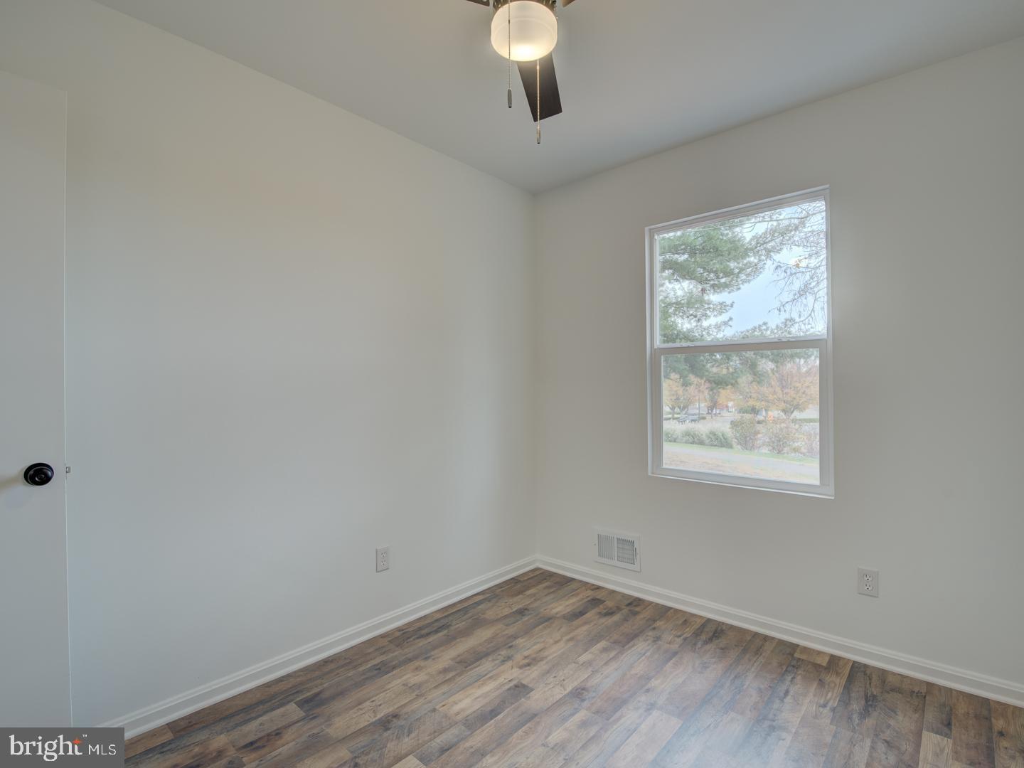 9919 Hampton Road Manassas, VA 20110 - Photo 18 of 47