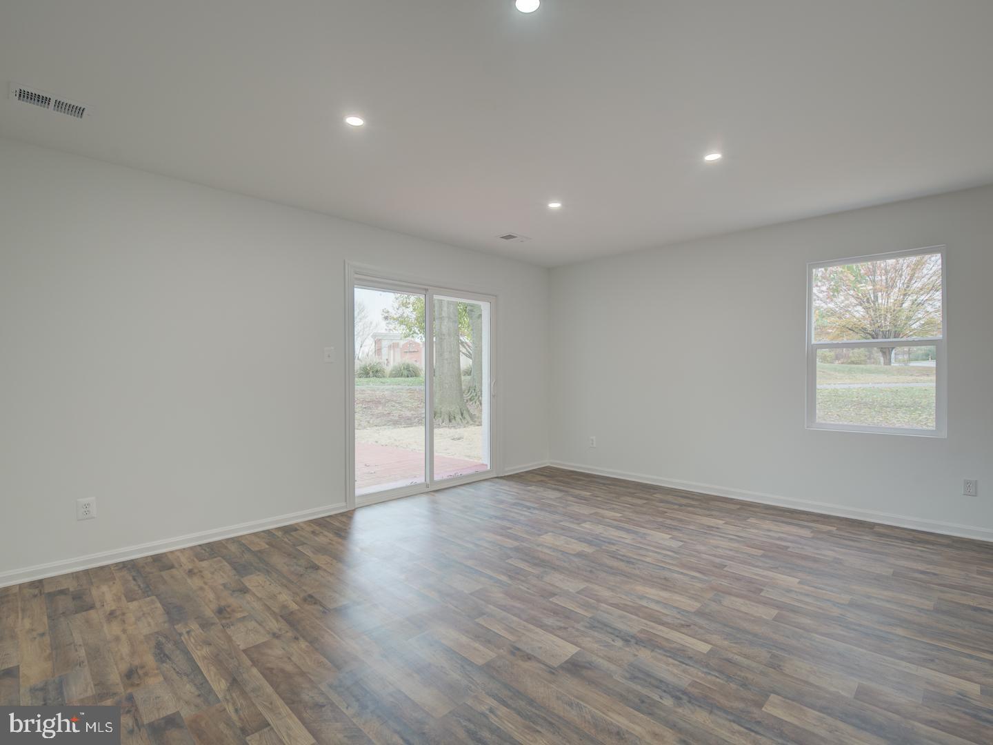 9919 Hampton Road Manassas, VA 20110 - Photo 37 of 47