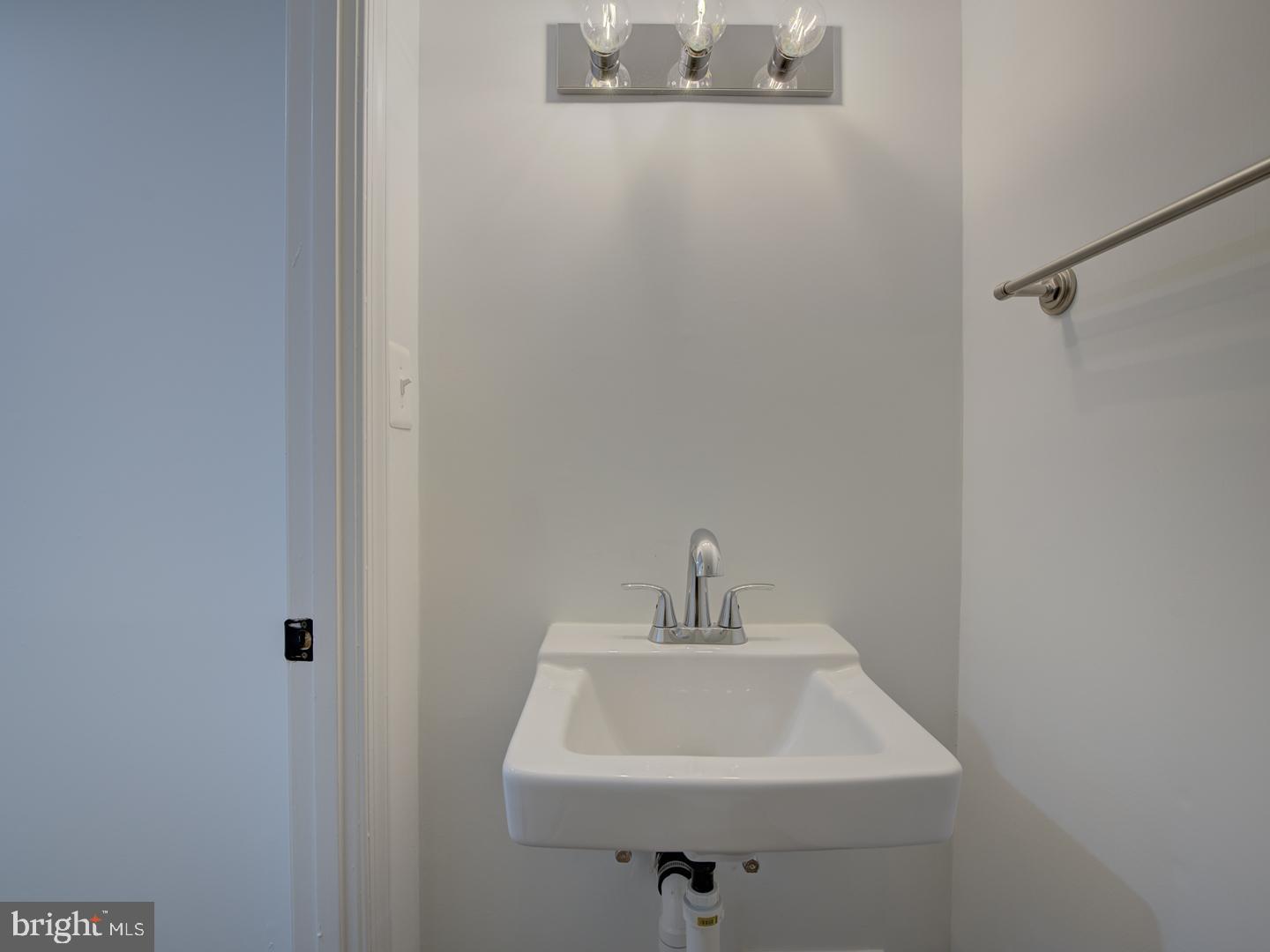 9919 Hampton Road Manassas, VA 20110 - Photo 41 of 47