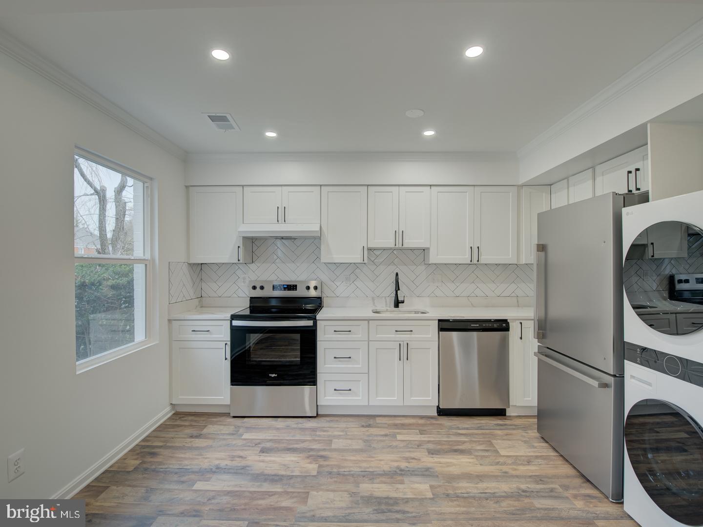 9919 Hampton Road Manassas, VA 20110 - Photo 9 of 47