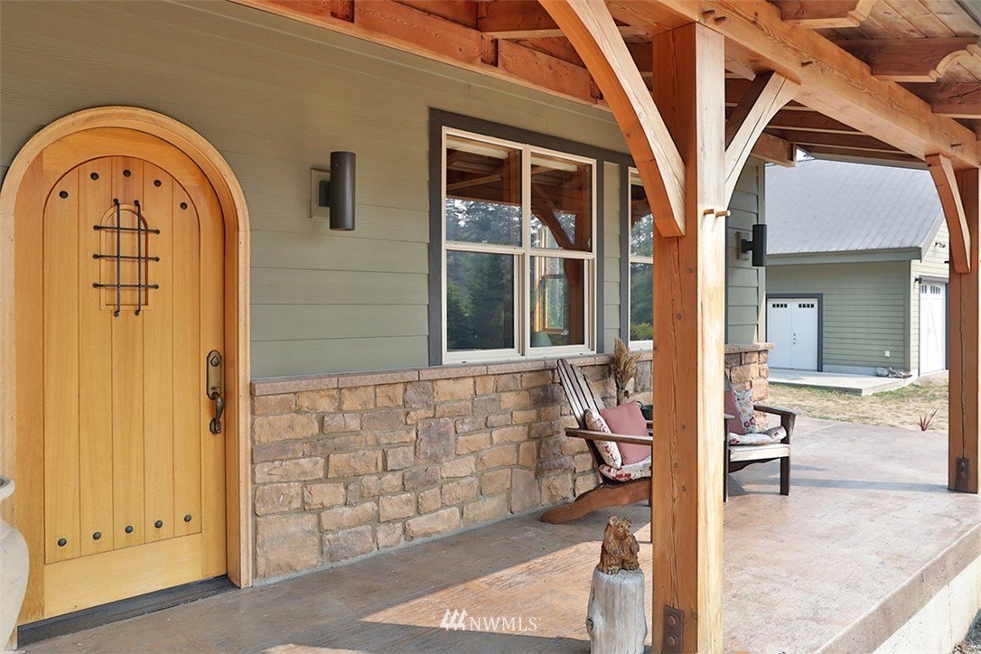 629 East Bush Point Road Freeland, WA 98249 - Photo 1 of 24 Gallery Image 1