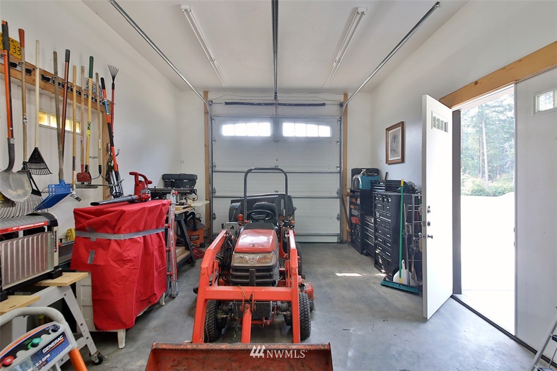 629 East Bush Point Road Freeland, WA 98249 - Photo 15 of 24 Gallery Image 15