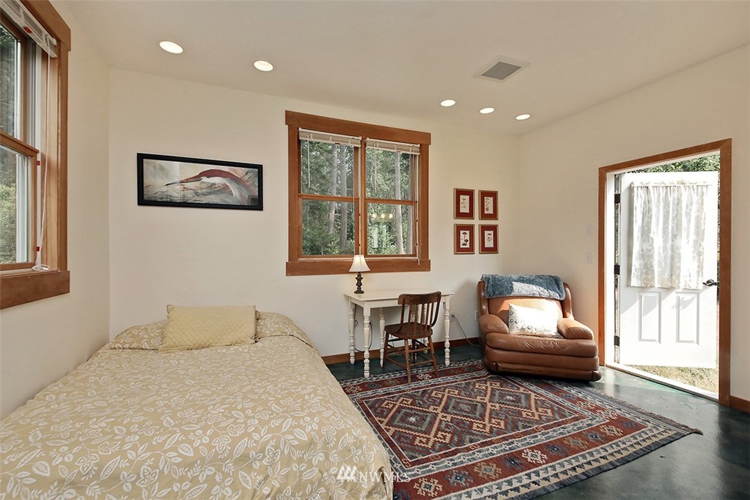 629 East Bush Point Road Freeland, WA 98249 - Photo 17 of 24 Gallery Image 17