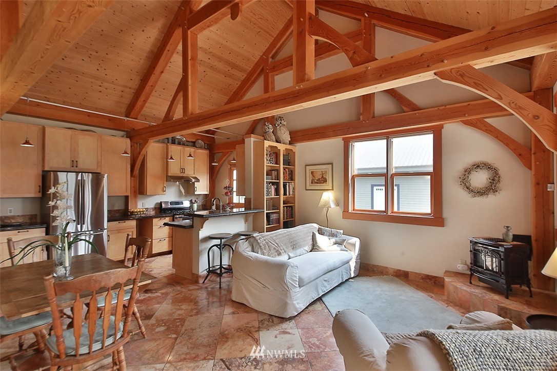 629 East Bush Point Road Freeland, WA 98249 - Photo 4 of 24 Gallery Image 4