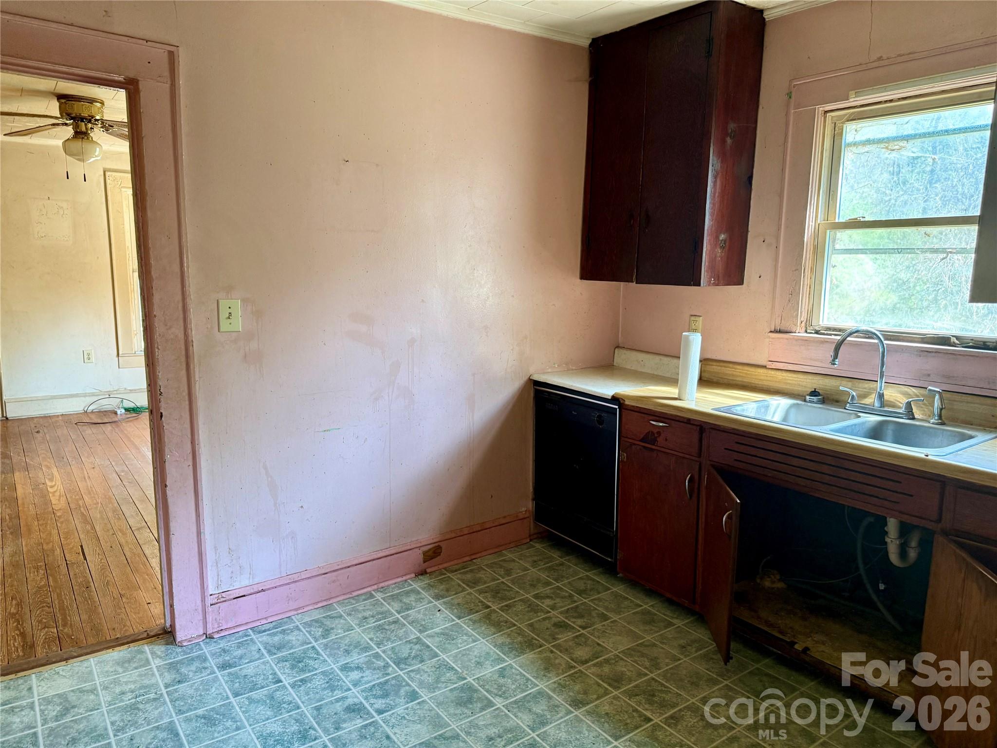 144 Branch Street Rutherfordton, NC 28139 - Photo 11 of 23