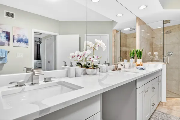 $9,000 | 1551 North Flagler Drive, Unit 916917, West Palm Beach, FL 33401