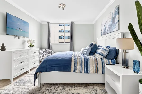 $9,000 | 1551 North Flagler Drive, Unit 916917, West Palm Beach, FL 33401