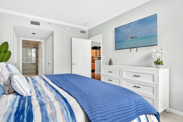 $9,000 | 1551 North Flagler Drive, Unit 916917, West Palm Beach, FL 33401