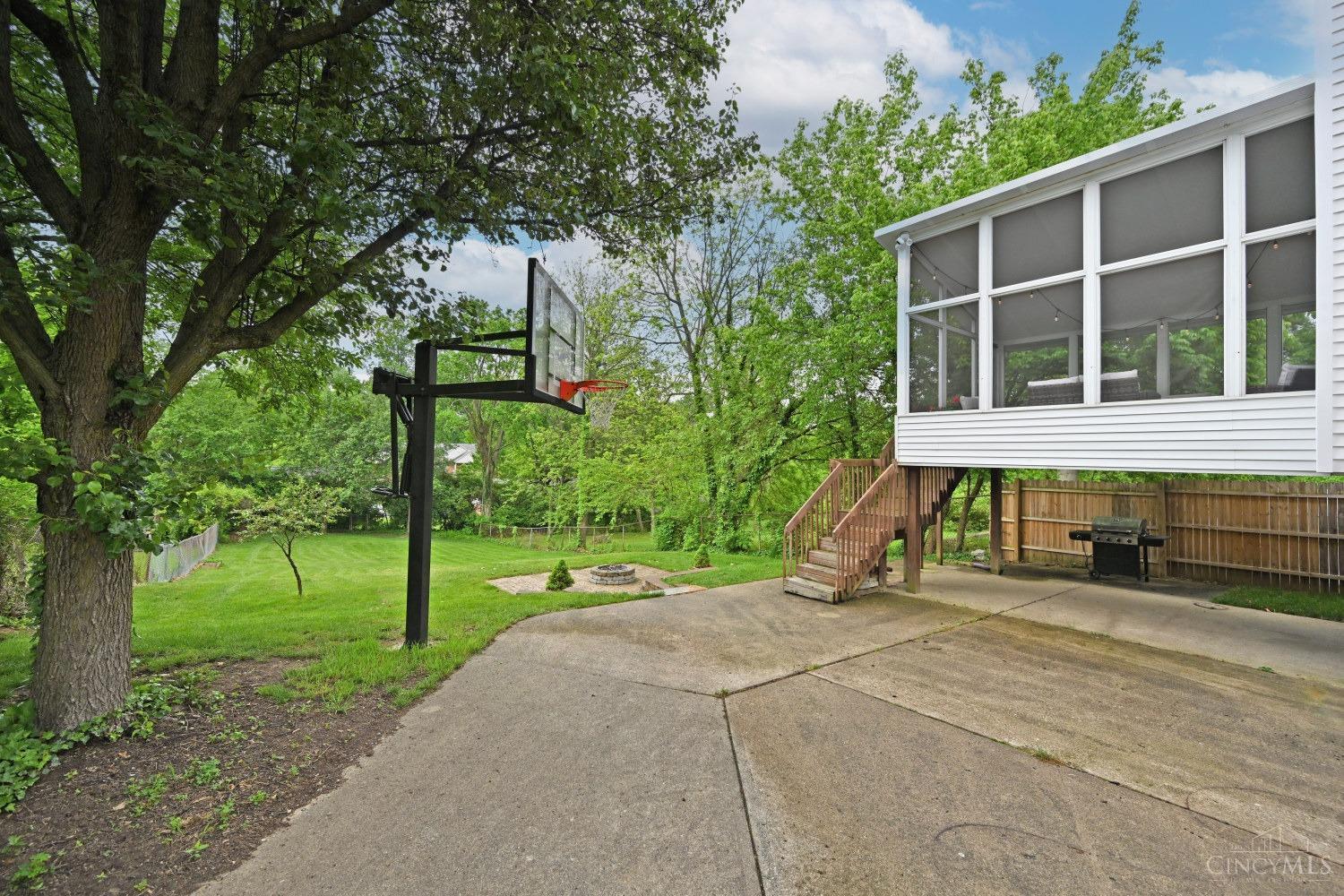 5694 Haubner Road Cincinnati, OH 45247 - Photo 38 of 46