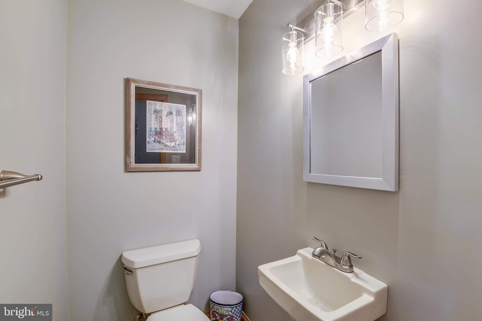8408 Maryland Road Pasadena, MD 21122 - Photo 24 of 47 Main Level Foyer Half Bath