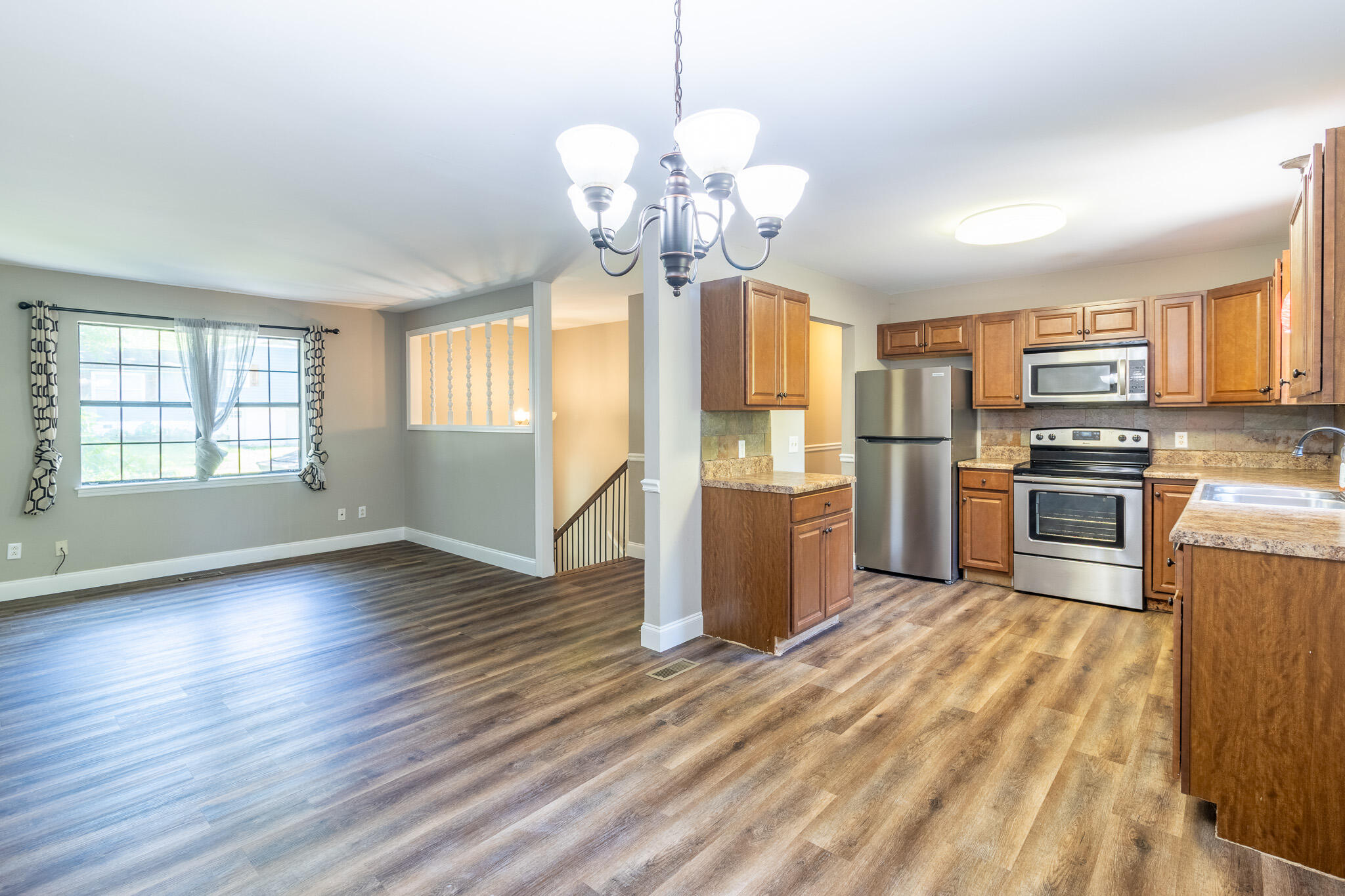 1617 North Chester Road Hixson, TN 37343 - Photo 2 of 48 _MG_9447-HDR