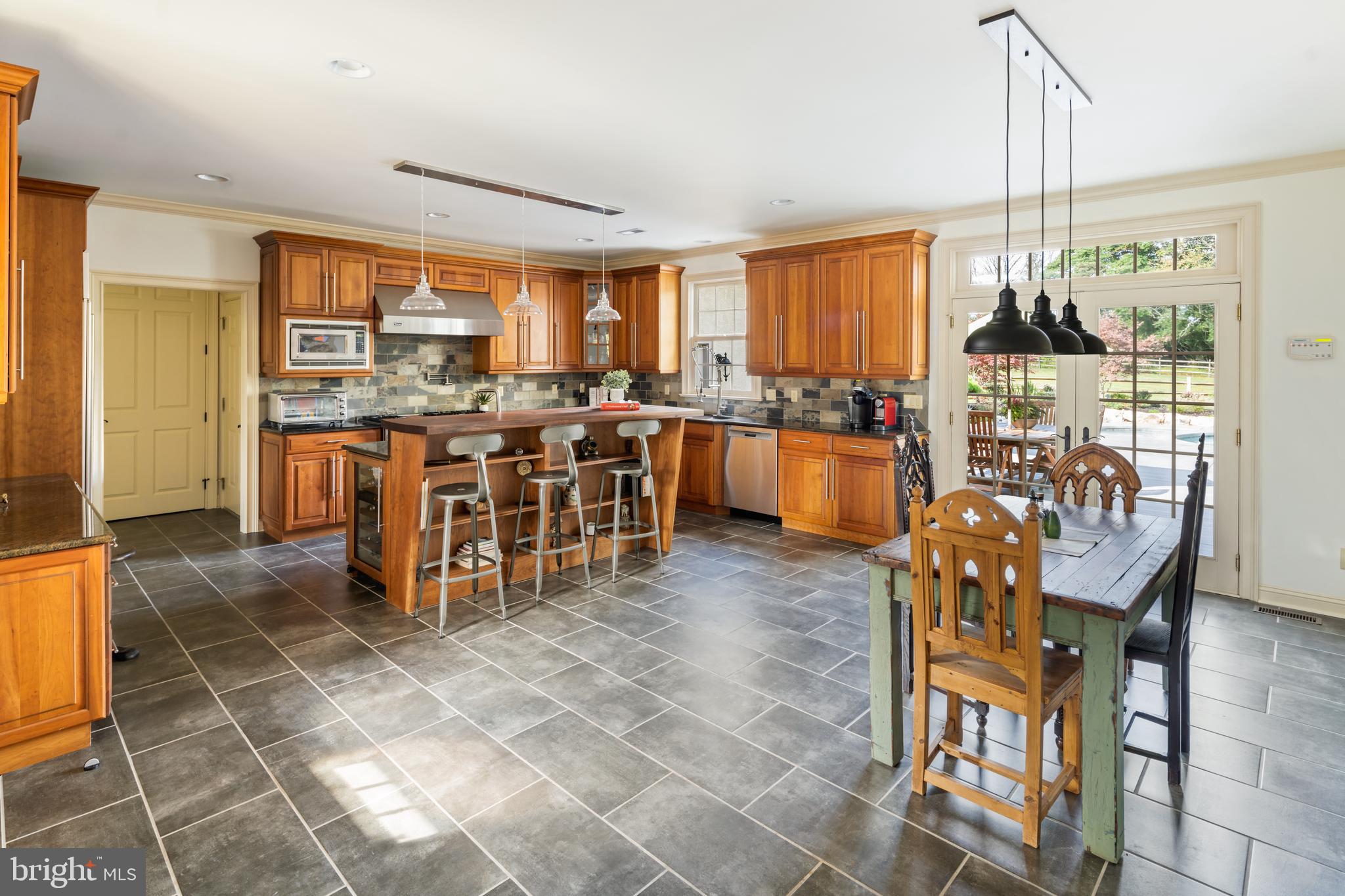 6725 Laurel Road New Hope, PA 18938 - Photo 13 of 59
