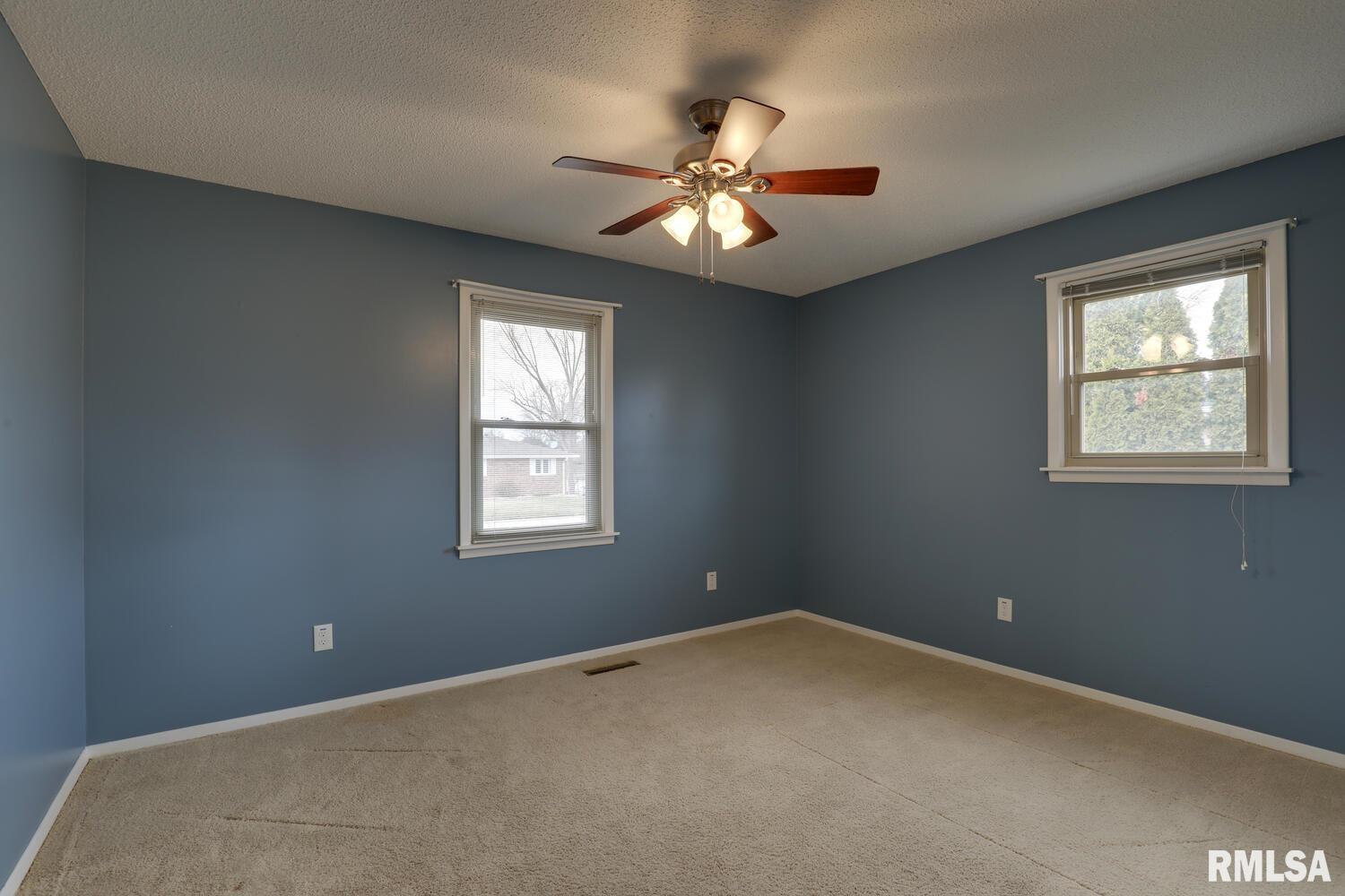 1601 South 30th Street Quincy, IL 62301 - Photo 3 of 9