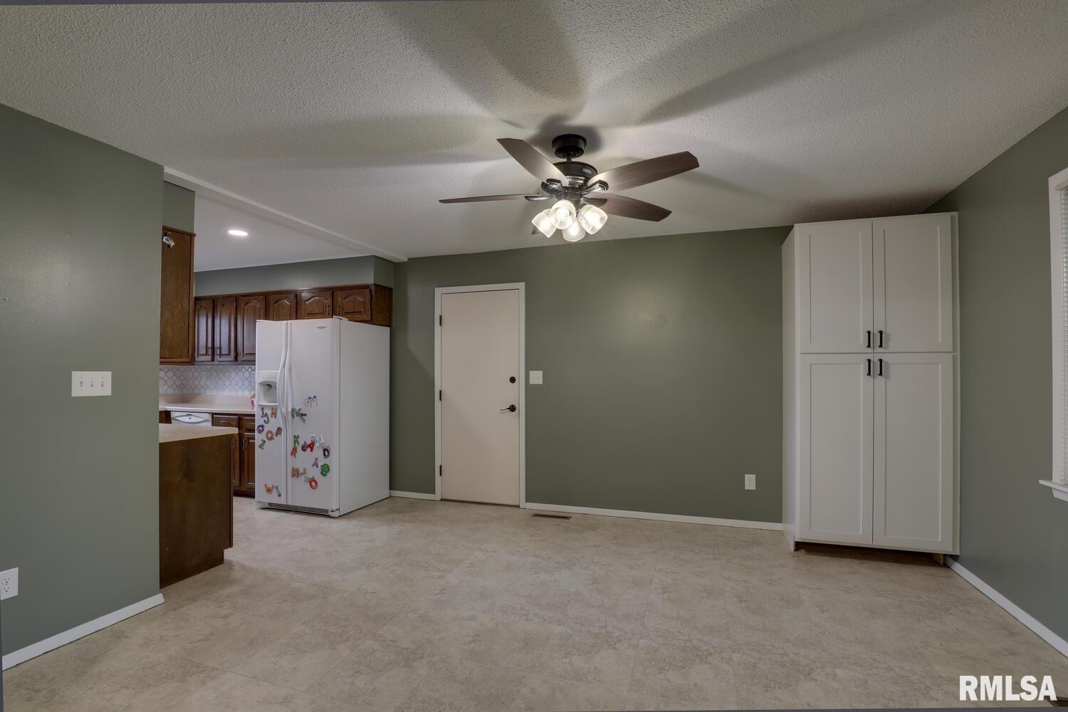 1601 South 30th Street Quincy, IL 62301 - Photo 5 of 9