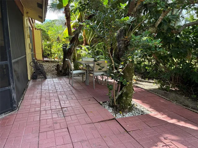 $498,000 | 5425 10th Fairway Drive, Unit 3, Delray Beach, FL 33484