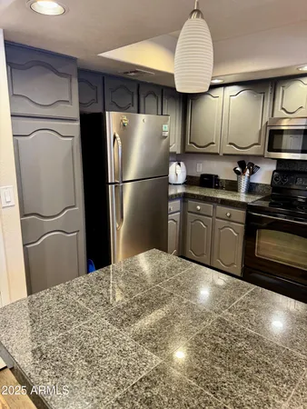 $2,750 | 4303 East Cactus Road, Unit 235, Phoenix, AZ 85032