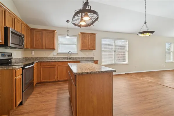 $2,250 | 2060 Falls Creek Drive, Little Elm, TX 75068