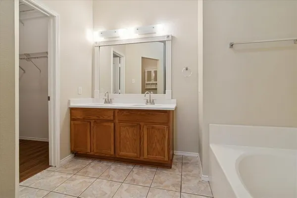$2,250 | 2060 Falls Creek Drive, Little Elm, TX 75068