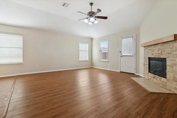 $2,250 | 2060 Falls Creek Drive, Little Elm, TX 75068