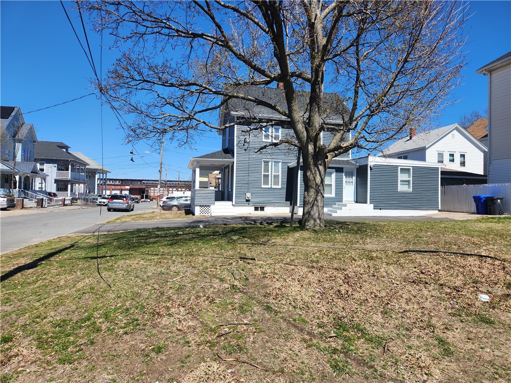 41 Campbell Terrace Pawtucket, RI 02860 - Photo 4 of 21