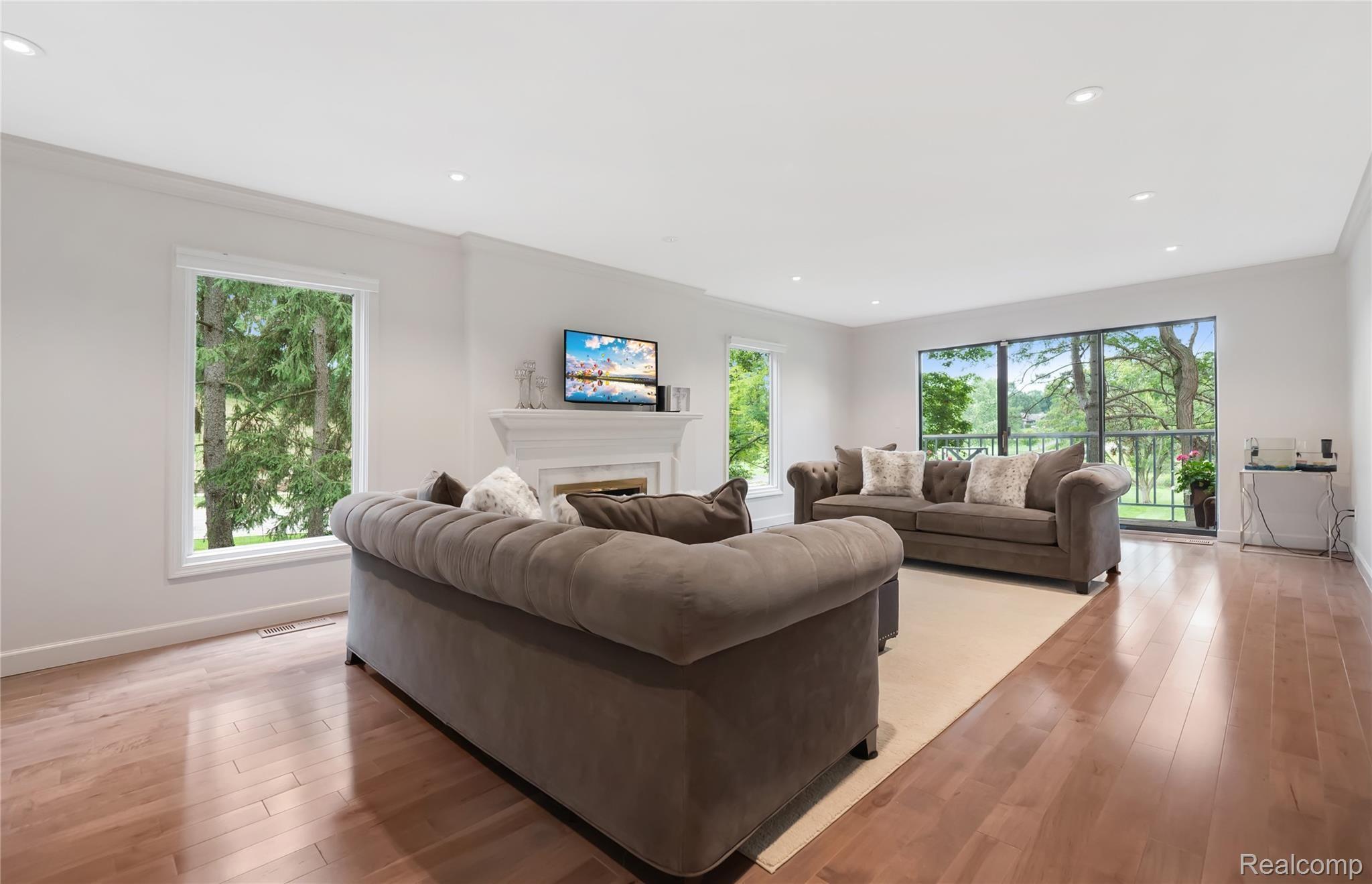 1853 Wingate Road Bloomfield Hills, MI 48302 - Photo 16 of 44 1400 pierceAugust 14, 202044.jpg
