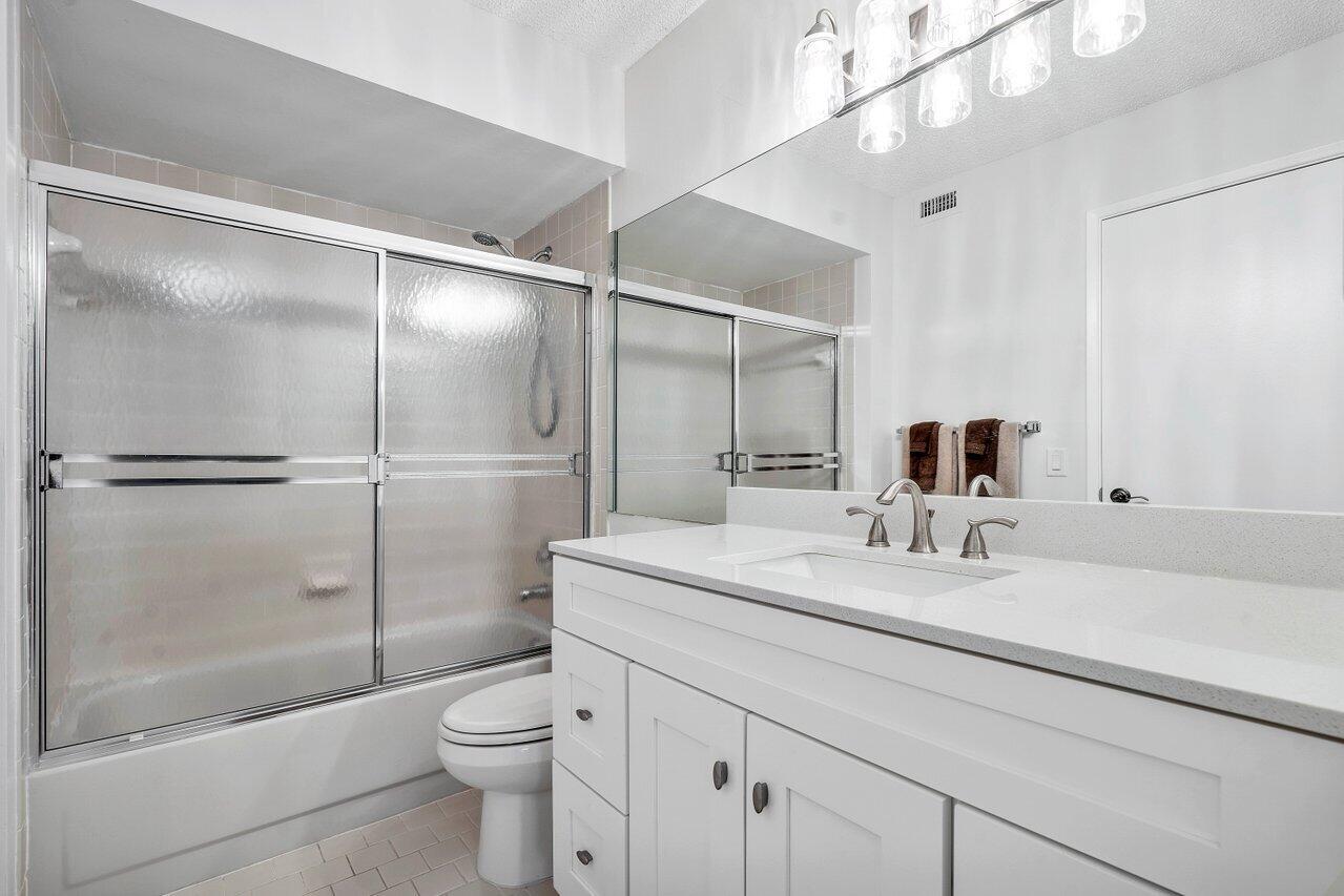18710 Garbo Terrace, Unit 5 Boca Raton, FL 33496 - Photo 18 of 30 017-18710GarboTerrace-BocaRaton-FL-33496