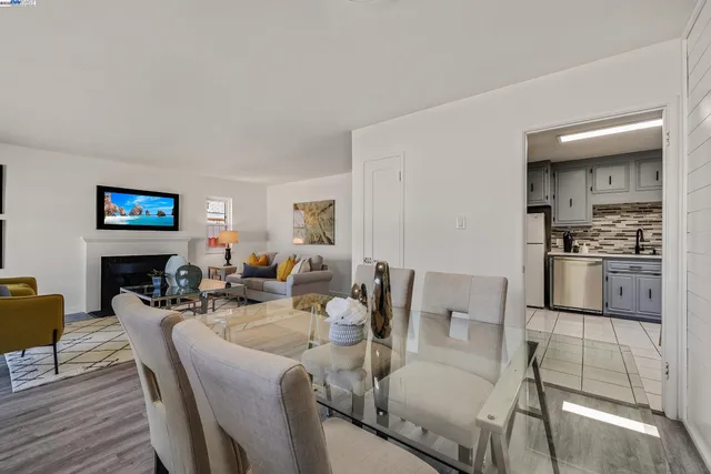 $949,000 | 19077 Gliddon Street, Castro Valley, CA 94546