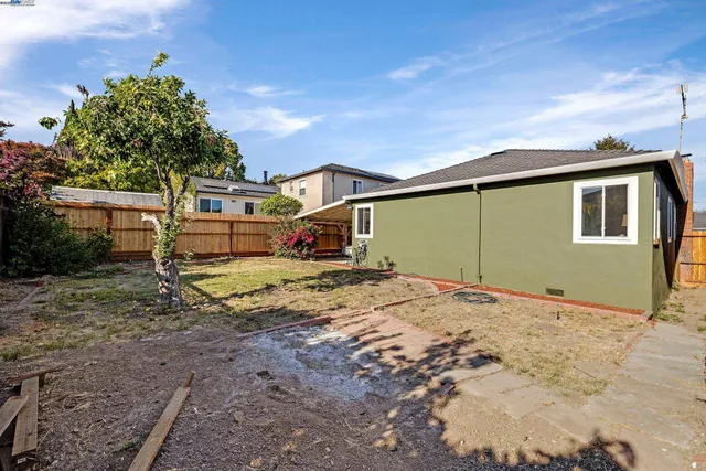 $949,000 | 19077 Gliddon Street, Castro Valley, CA 94546