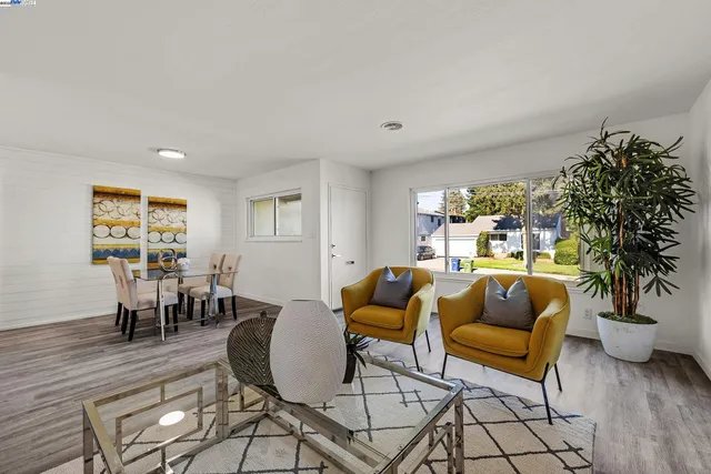 $949,000 | 19077 Gliddon Street, Castro Valley, CA 94546