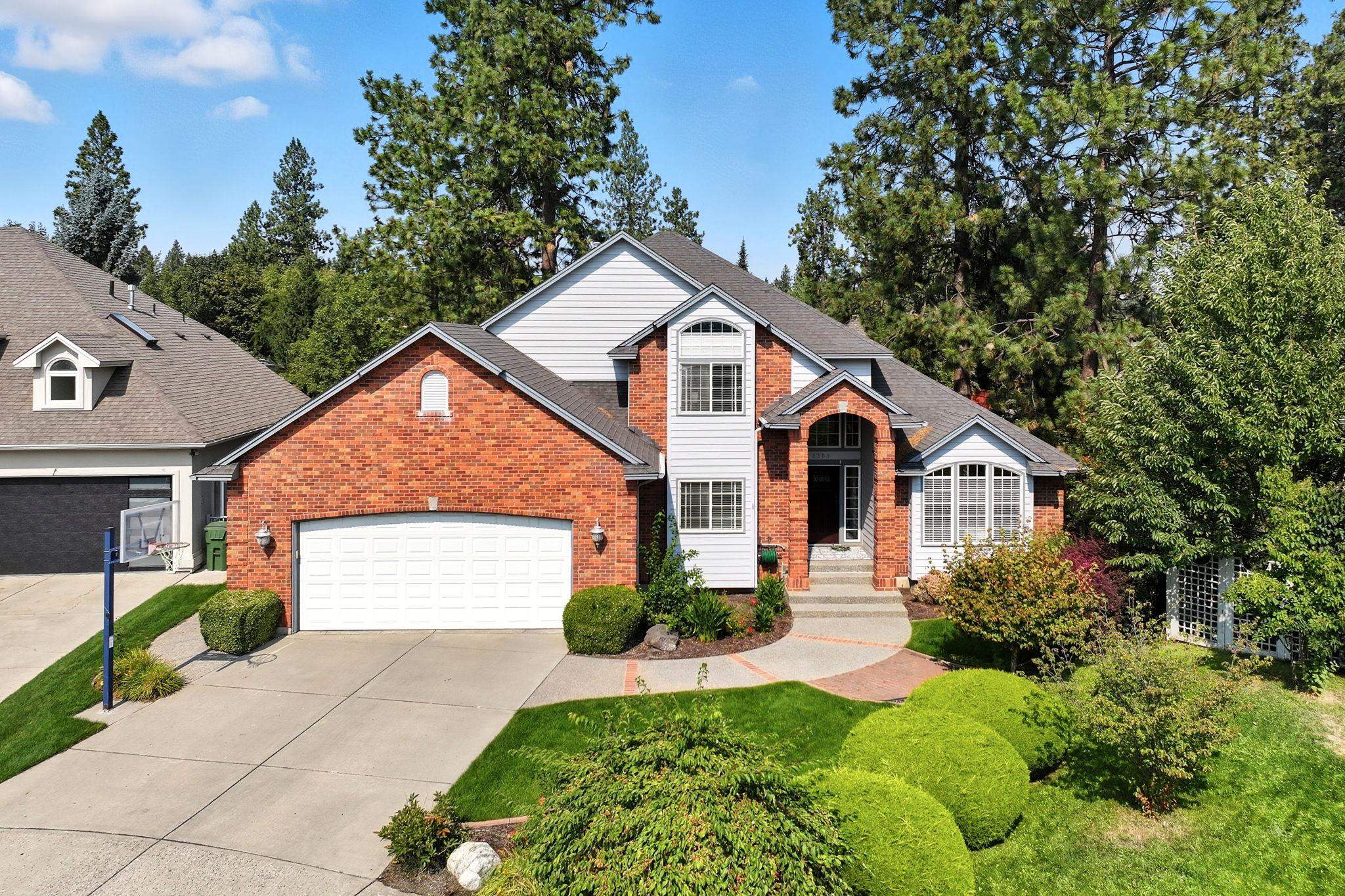 5203 South Hogan Street Spokane, WA 99223 - Photo 1 of 50