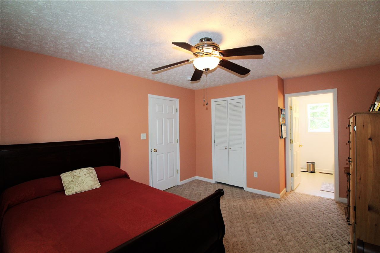 4366 Mount Olivet Road Bowling Green, KY 42101 - Photo 15 of 34 Gallery Image 15