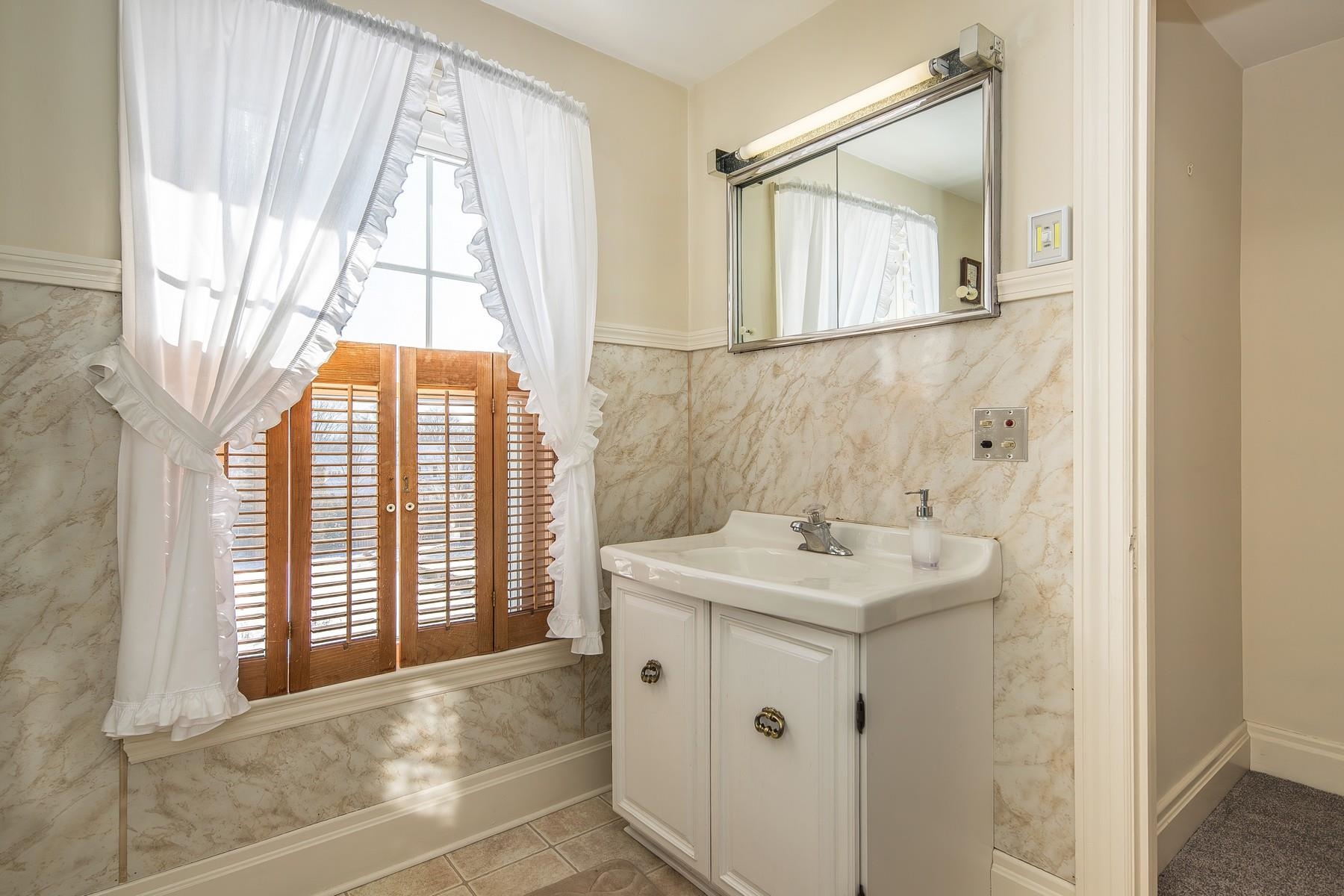 98 Harrington Avenue Rutland, VT 05701 - Photo 26 of 30