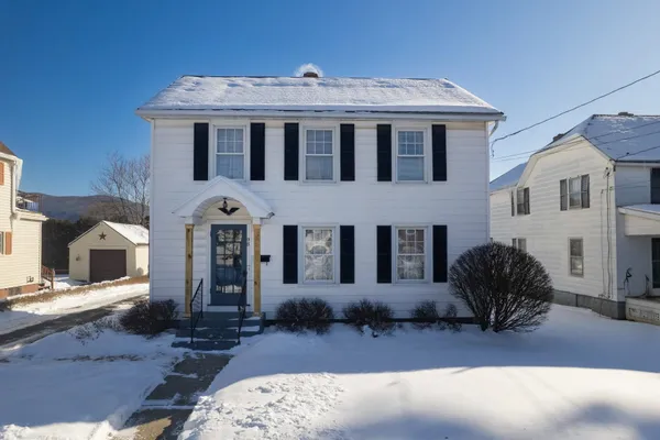 $335,900 | 98 Harrington Avenue, Rutland, VT 05701