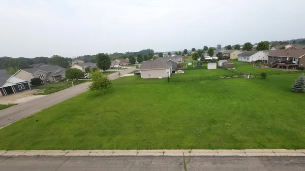 $29,900 | 2594 Stony Creek Drive, Owatonna, MN 55060