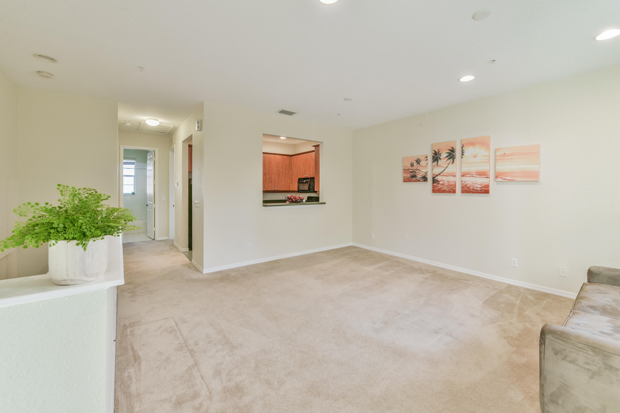 1512 Frederick Small Road Jupiter, FL 33458 - Photo 3 of 15 Upper LR B2F